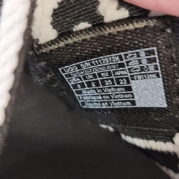 Ugg Zuma kids sing black and white sandals size 3 big girls - Picture 5 of 8